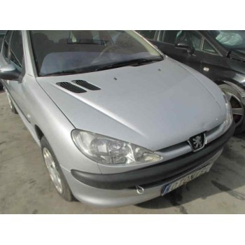 peugeot 206 berlina del año 2003