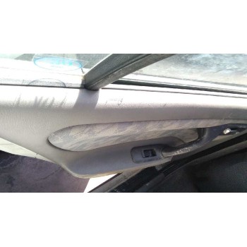 nissan primera berlina (p11) del año 1999