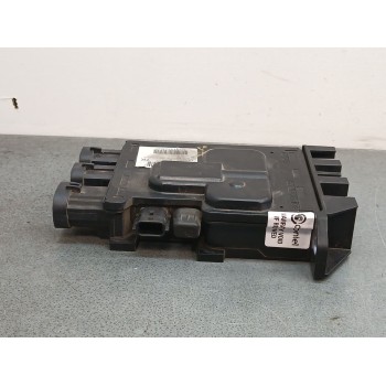 Recambio de caja reles / fusibles para renault scenic iii 1.2 tce referencia OEM IAM 243800010r  