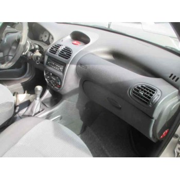 peugeot 206 berlina del año 2003