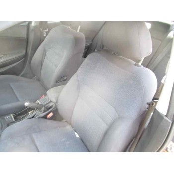 nissan primera berlina (p12) del año 2003