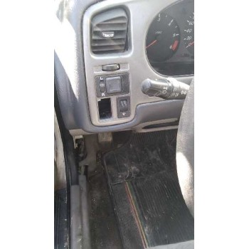 nissan primera berlina (p11) del año 1999