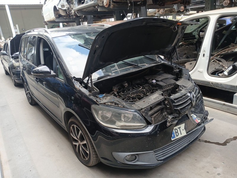 VOLKSWAGEN TOURAN (1T3)