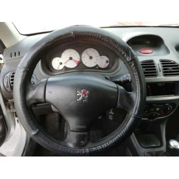 peugeot 206 berlina del año 2004