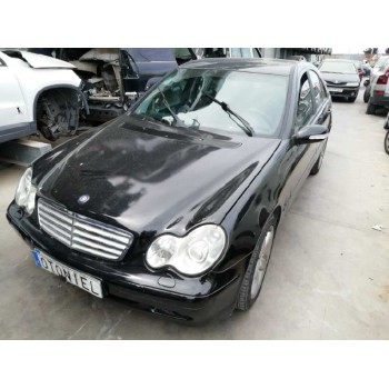 mercedes-benz clase c (w203) berlina del año 2003