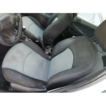 peugeot 206 berlina del año 2004