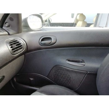 peugeot 206 berlina del año 2004