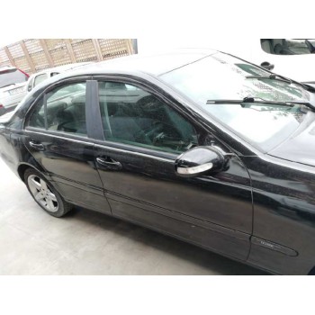 mercedes-benz clase c (w203) berlina del año 2003