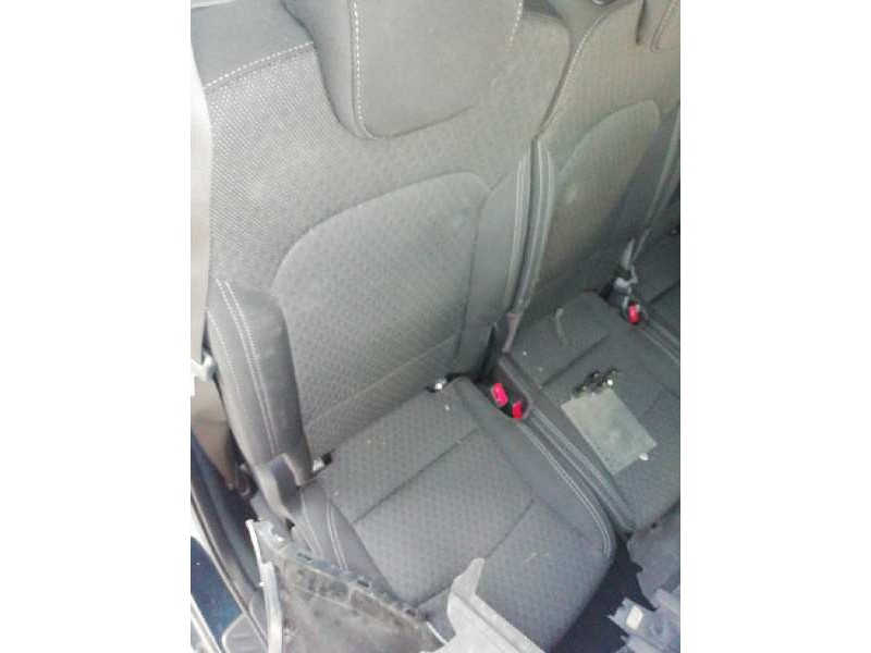 Recambio de asientos trasero derecho para kia carens ( ) drive referencia OEM IAM   