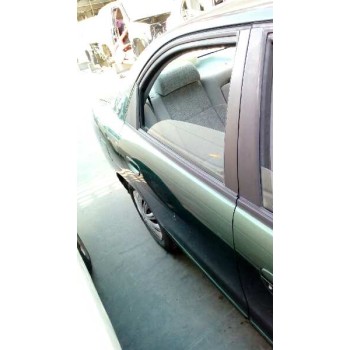 daewoo nubira berlina del año 2001