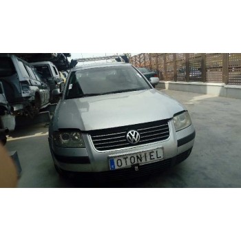 VOLKSWAGEN PASSAT BERLINA (3B3)