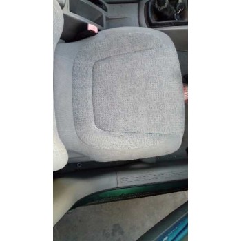 daewoo nubira berlina del año 2001