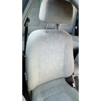 daewoo nubira berlina del año 2001