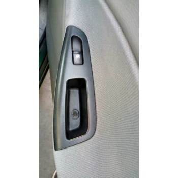 daewoo nubira berlina del año 2001