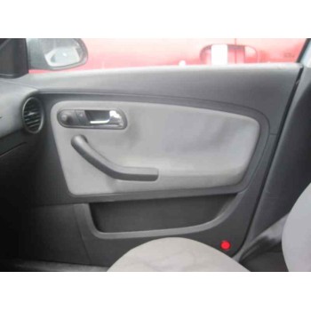 seat ibiza (6l1) del año 2003