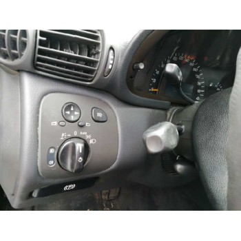 mercedes-benz clase c (w203) berlina del año 2003