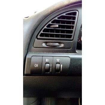 daewoo nubira berlina del año 2001