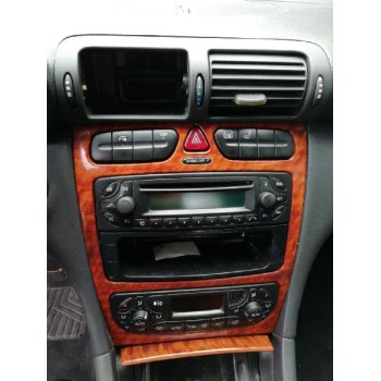 mercedes-benz clase c (w203) berlina del año 2003