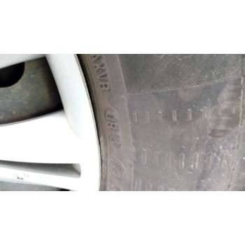 daewoo nubira berlina del año 2001