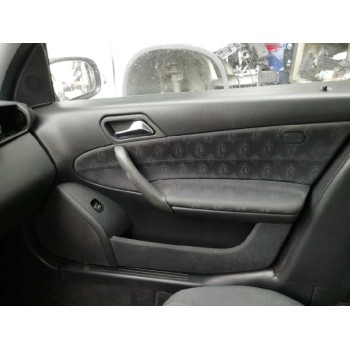 mercedes-benz clase c (w203) berlina del año 2003