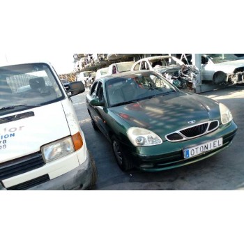 daewoo nubira berlina del año 2001