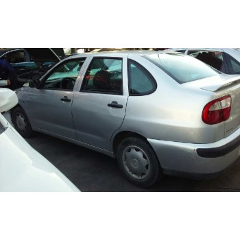 seat cordoba berlina (6k2) del año 2001