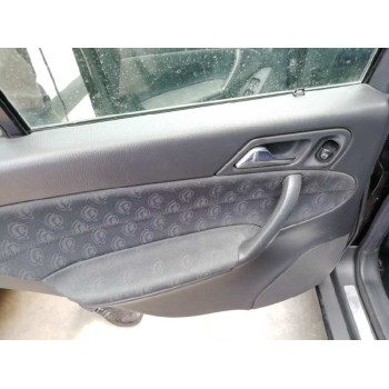 mercedes-benz clase c (w203) berlina del año 2003