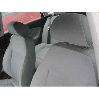 seat ibiza (6l1) del año 2003