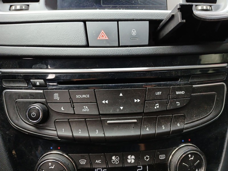 Recambio de sistema audio / radio cd para peugeot 508 sw i (8e_) 2.0 hdi rxh hybrid4 referencia OEM IAM   