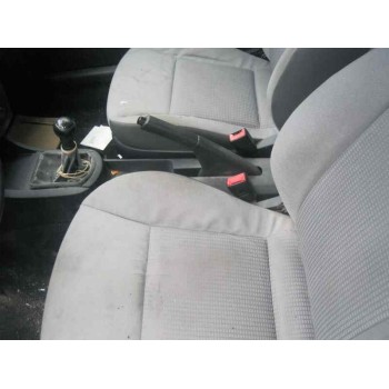 seat ibiza (6l1) del año 2003