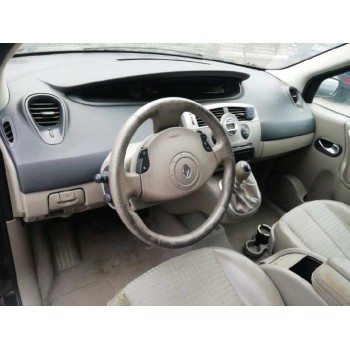 renault grand scenic del año 2005