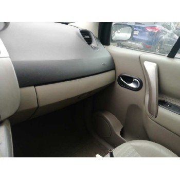 renault grand scenic del año 2005