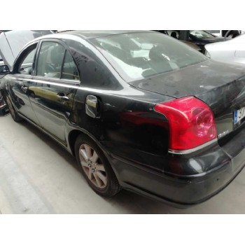 toyota avensis berlina (t25) del año 2005