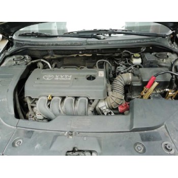 toyota avensis berlina (t25) del año 2005