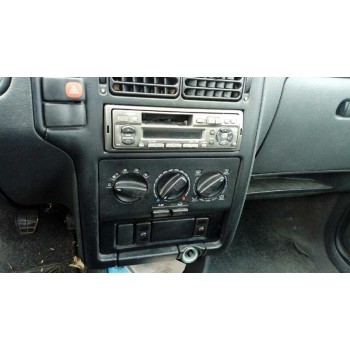 volkswagen polo berlina (6n1) del año 1999