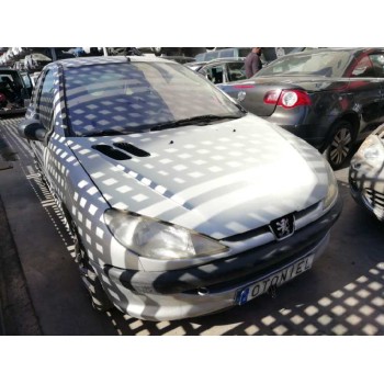 PEUGEOT 206 BERLINA