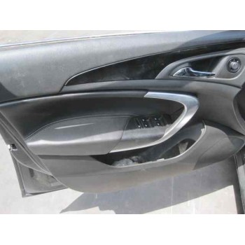 opel insignia berlina del año 2011