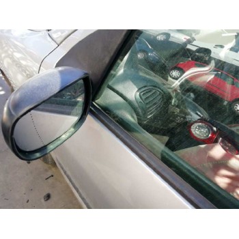 peugeot 206 berlina del año 2002