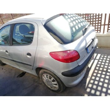 peugeot 206 berlina del año 2002