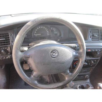 opel vectra b berlina del año 1997