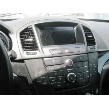 opel insignia berlina del año 2011