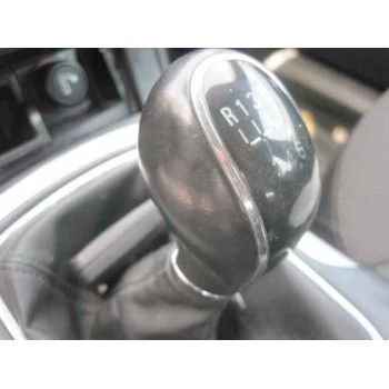 opel insignia berlina del año 2011