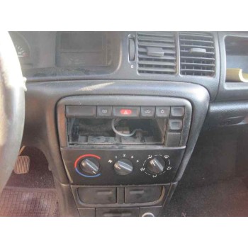 opel vectra b berlina del año 1997