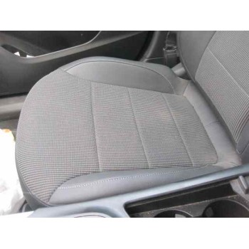 opel insignia berlina del año 2011