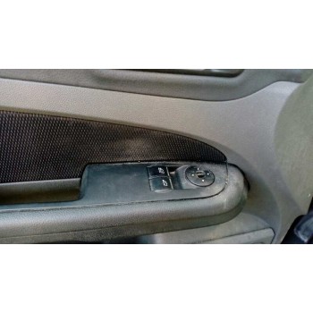 ford focus berlina (cap) del año 2006