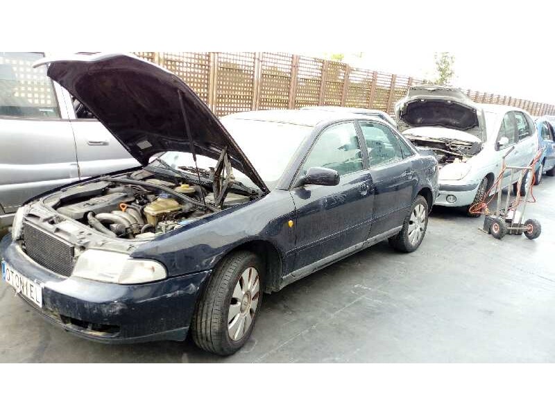 AUDI A4 BERLINA (B5)