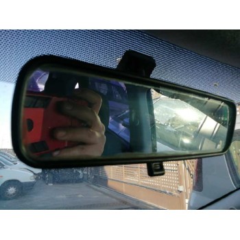 nissan almera tino (v10m) del año 2000