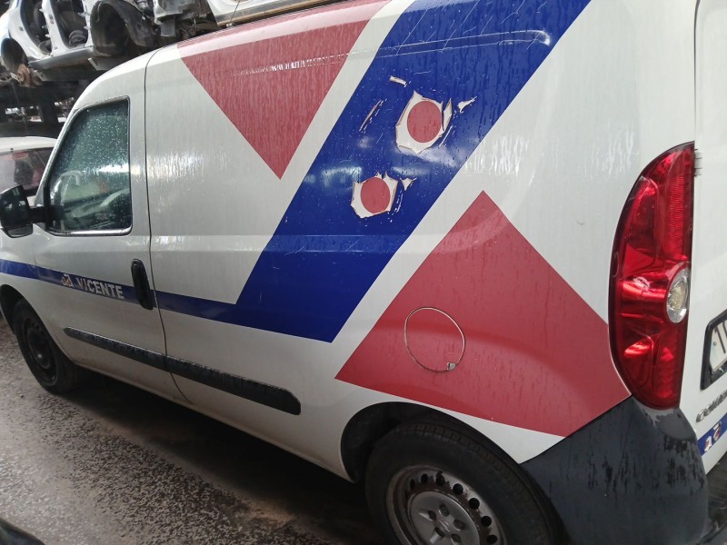 opel combo furgoneta/monovolumen (x12) del año 2015