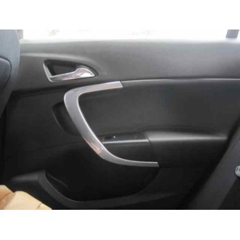 opel insignia berlina del año 2011