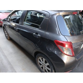 toyota yaris (_p13_) del año 2014